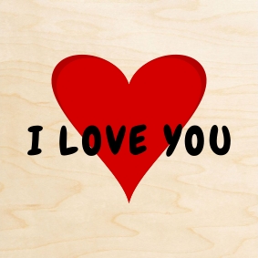 Déclarer son amour en anglais avec cette carte en bois imprimée de la phrase "I love you".