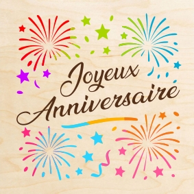 Pleine de couleur, une carte en bois Ă offrir pour un anniversaire.